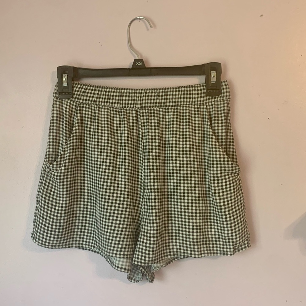 High waisted H&M shorts